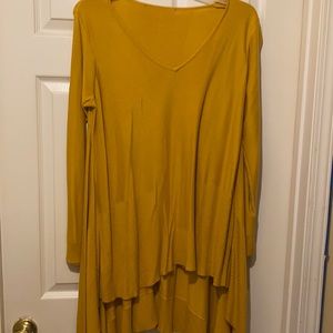 Mustard yellow long sleeve sweater (hi-Lo)